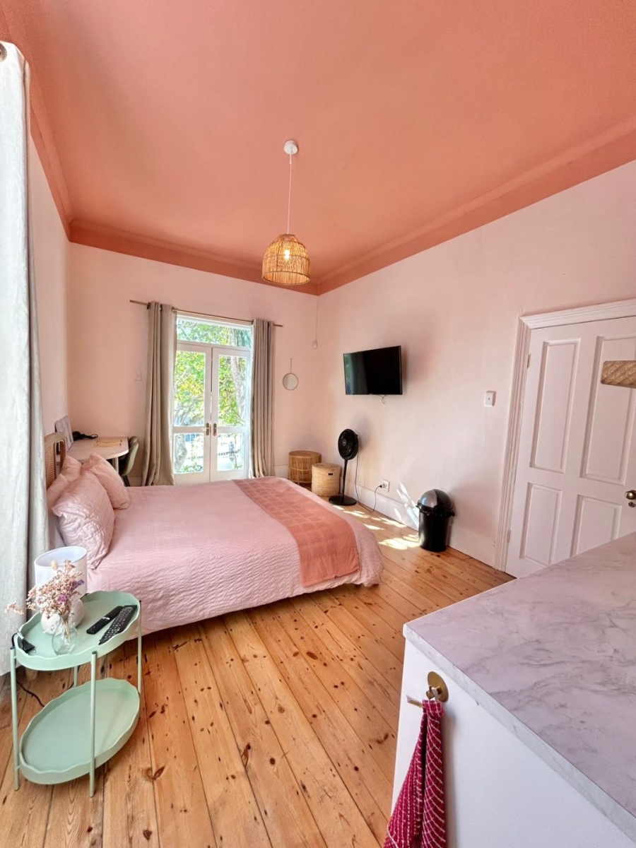 To Let 1 Bedroom Property for Rent in Vredehoek Western Cape